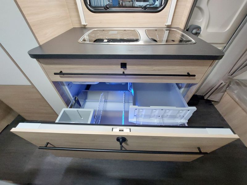 En venta Caravelair Caravelair Alba 486 Family Oferta Stocks Blanco 2025 Barcelona foto 10