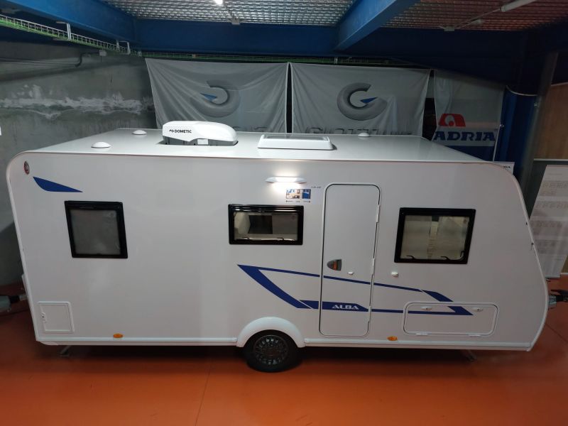 En venta Caravelair Caravelair Alba 496 Family Oferta Stocks Blanco 2025 Barcelona foto 1