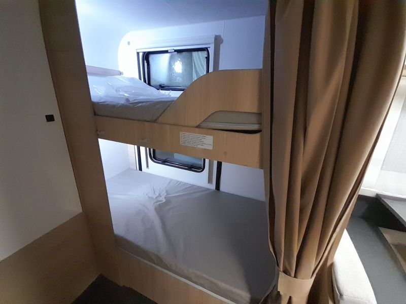 En venta Caravelair Caravelair Alba 496 Family Oferta Stocks Blanco 2025 Barcelona foto 11