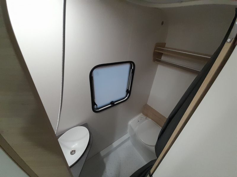 En venta Caravelair Caravelair Alba 496 Family Oferta Stocks Blanco 2025 Barcelona foto 14