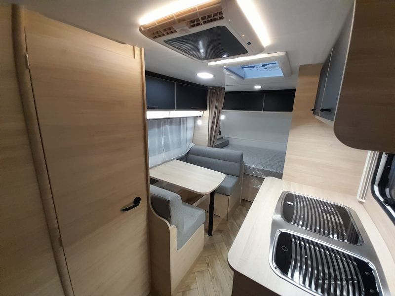 En venta Caravelair Caravelair Sport Line 486 Family Oferta Stocks  Gris 2025 Barcelona foto 8