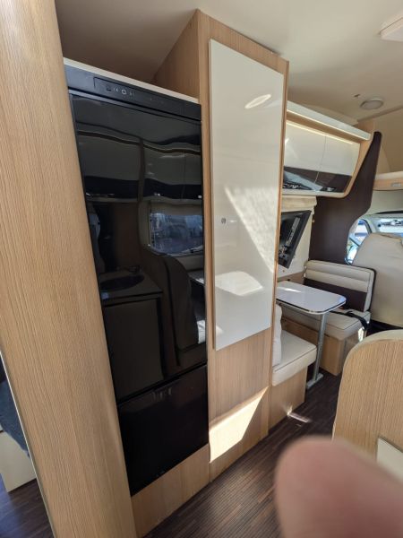 En venta Ford Ford McLouis Glamys 222 *OFERTA* Blanco 2023 Málaga foto 9