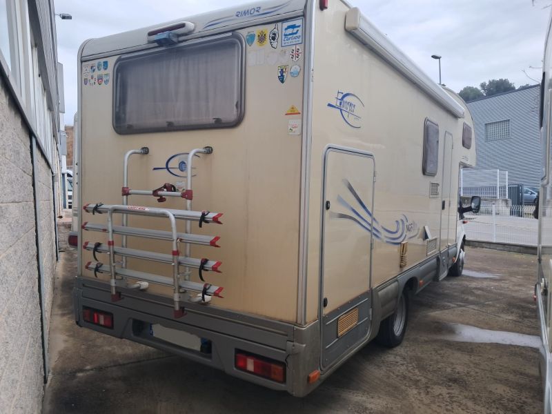 En venta Rimor Rimor Ford Europeo NG5 T350 Oferta Stocks Blanco 2001 Barcelona foto 3