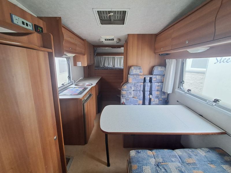 En venta Rimor Rimor Ford Europeo NG5 T350 Oferta Stocks Blanco 2001 Barcelona foto 7