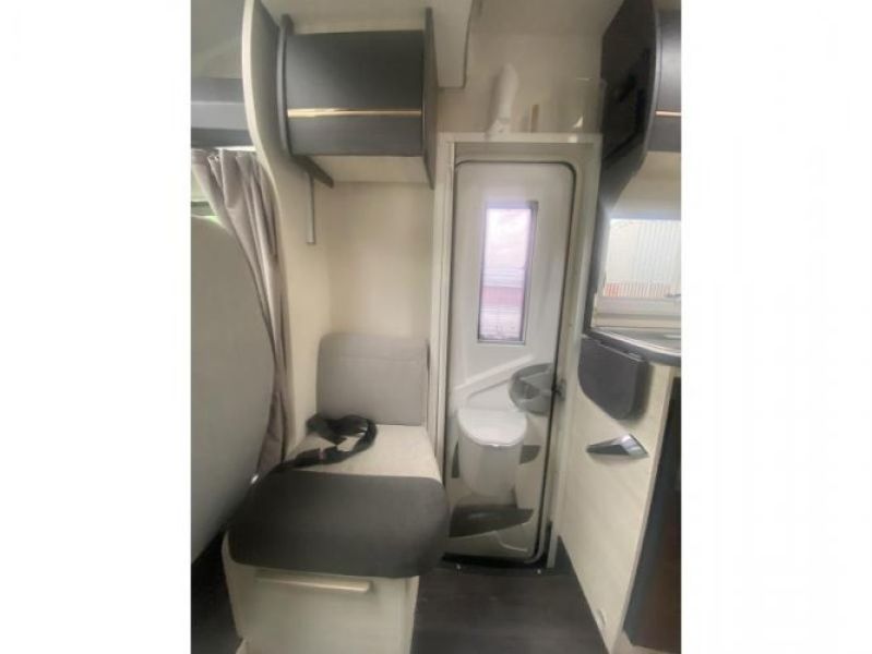 En venta Chausson VIP 515 Blanco 2020 Santa Cruz de Tenerife foto 16