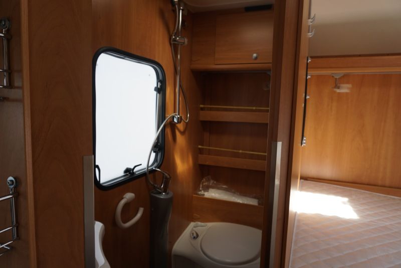 En venta Dethleffs Globebus- D I-2 Fiat Chasis Panorama Blanco 2013 Santa Cruz de Tenerife foto 11