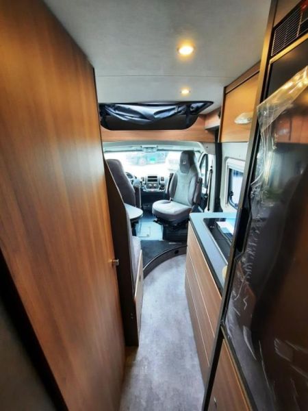 En venta Dethleffs Globetrail 600 DF Classic Gris 2024 Santa Cruz de Tenerife foto 4