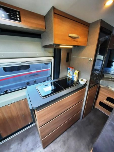 En venta Dethleffs Globetrail 600 DF Classic Gris 2024 Santa Cruz de Tenerife foto 11