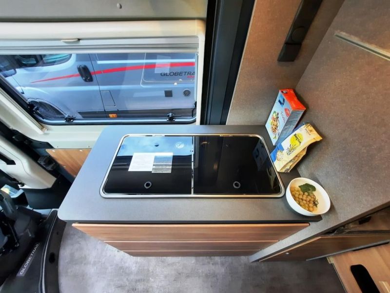 En venta Dethleffs Globetrail 600 DF Classic Gris 2024 Santa Cruz de Tenerife foto 12