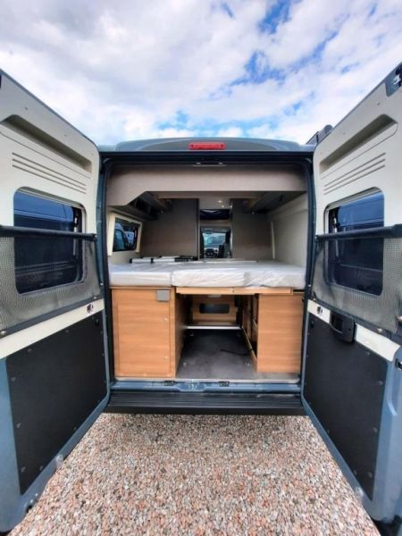 En venta Dethleffs Globetrail 600 DF Classic Gris 2024 Santa Cruz de Tenerife foto 16