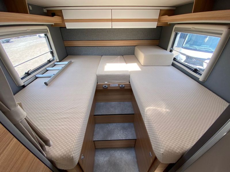 En venta Dethleffs Just 90T 7052- 38.000,00 EUR Blanco 2021 Madrid foto 13