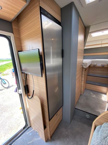 En venta Dethleffs Just 90T 7052- 38.000,00 EUR Blanco 2021 Madrid foto 20