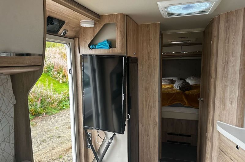 En venta Eura Mobil PROFILA 726 Blanco 2023 Santa Cruz de Tenerife foto 12