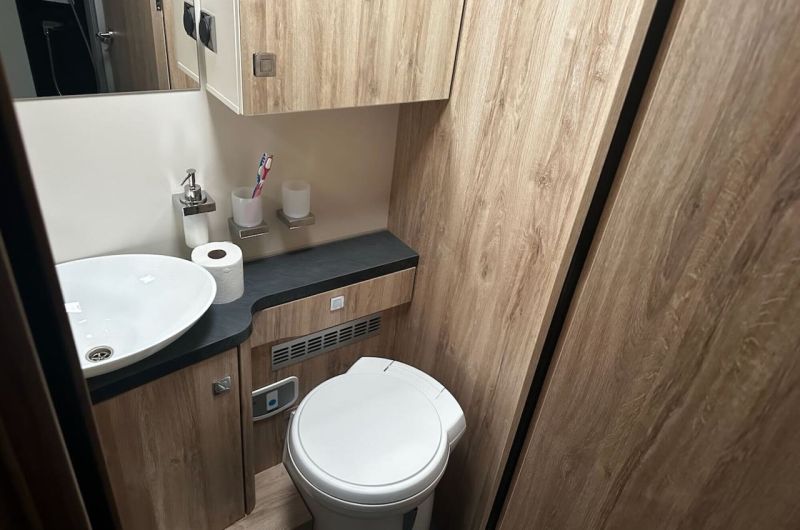 En venta Eura Mobil PROFILA 726 Blanco 2023 Santa Cruz de Tenerife foto 20