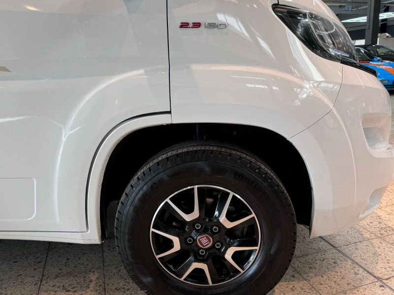 En venta Fiat Capron T68 Cámara Automática Toldo de garaje LED Blanco 2018 Santa Cruz de Tenerife foto 5