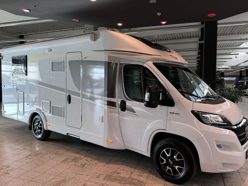 En venta Fiat Capron T68 Cámara Automática Toldo de garaje LED Blanco 2018 Santa Cruz de Tenerife foto 6