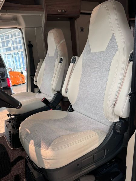 En venta Fiat Capron T68 Cámara Automática Toldo de garaje LED Blanco 2018 Santa Cruz de Tenerife foto 13