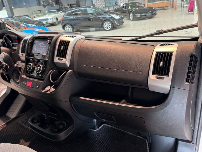 En venta Fiat Capron T68 Cámara Automática Toldo de garaje LED Blanco 2018 Santa Cruz de Tenerife foto 17