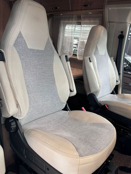 En venta Fiat Capron T68 Cámara Automática Toldo de garaje LED Blanco 2018 Santa Cruz de Tenerife foto 18