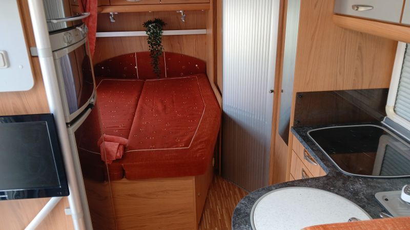 En venta Bürstner Aveo i686 Blanco 2008 Alicante foto 3