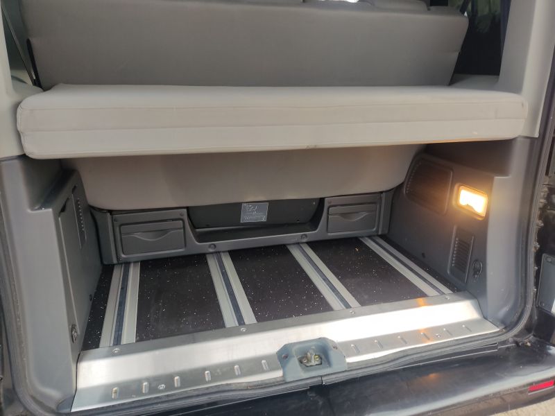 En venta Renault Trafic Generation Privilege dCi 115  Negro 2014 Madrid foto 8