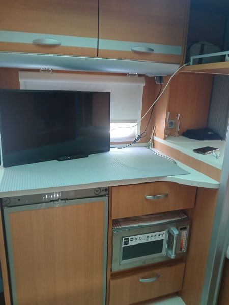 En venta Knaus 450 sport Blanco 2006 Alicante foto 6