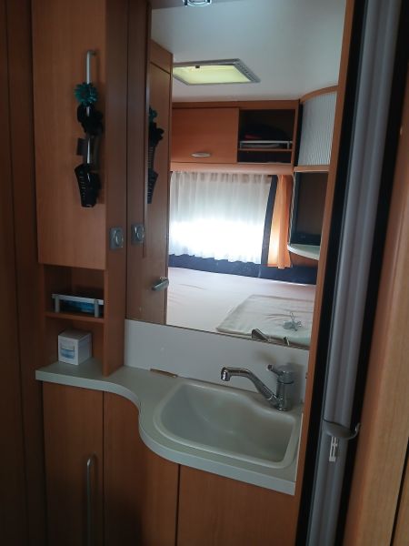 En venta Knaus 450 sport Blanco 2006 Alicante foto 8