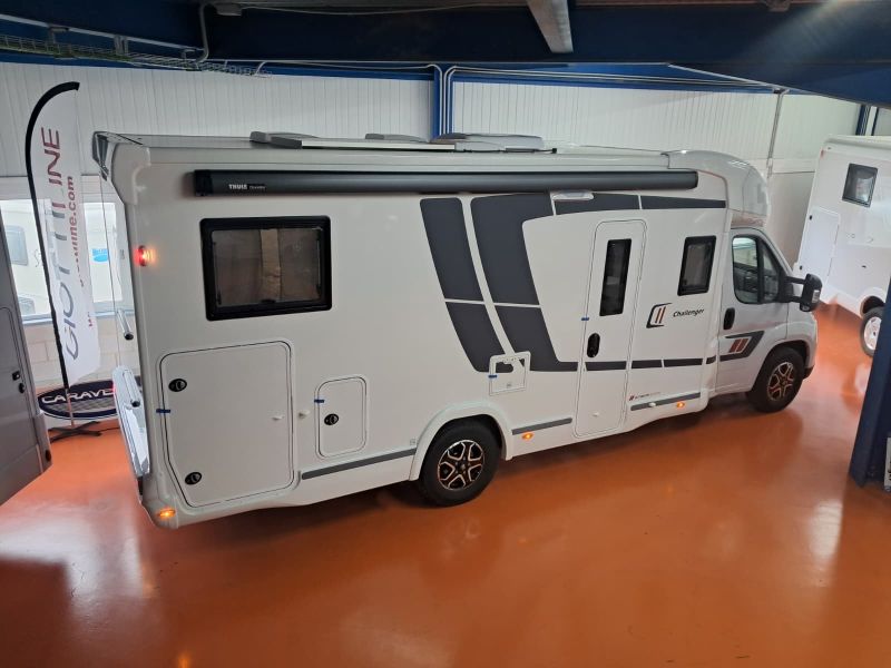 En venta Challenger Challenger Fiat 317 Ultimate Edition Automatic Blanco 2026 Barcelona foto 3