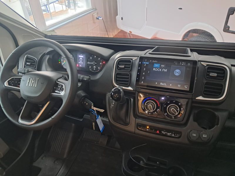 En venta Challenger Challenger Fiat 317 Ultimate Edition Automatic Blanco 2026 Barcelona foto 5