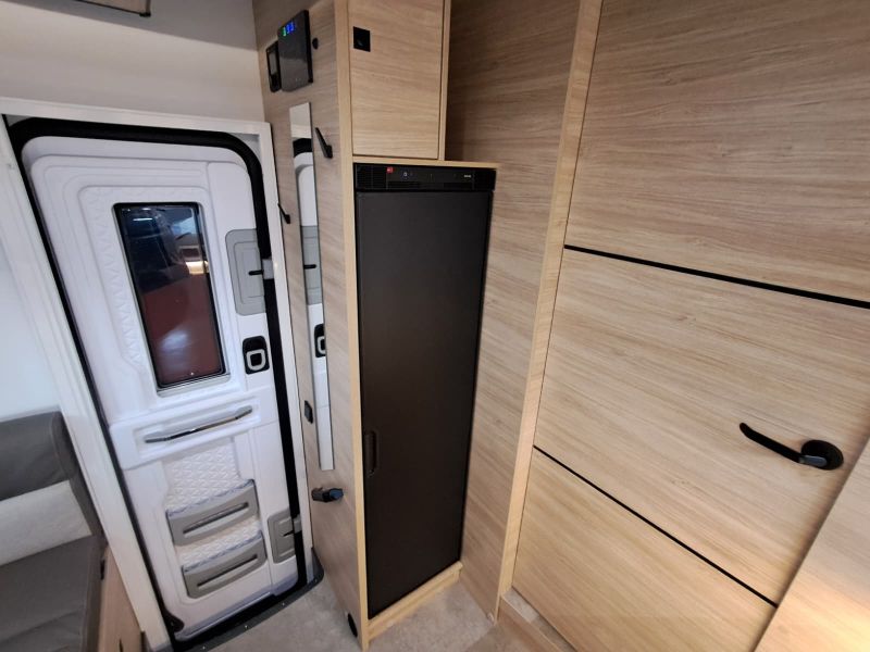 En venta Challenger Challenger Fiat 317 Ultimate Edition Automatic Blanco 2026 Barcelona foto 11