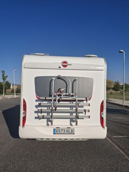 En venta Bürstner IXEO IT 734 Metálico 2012 Navarra foto 4