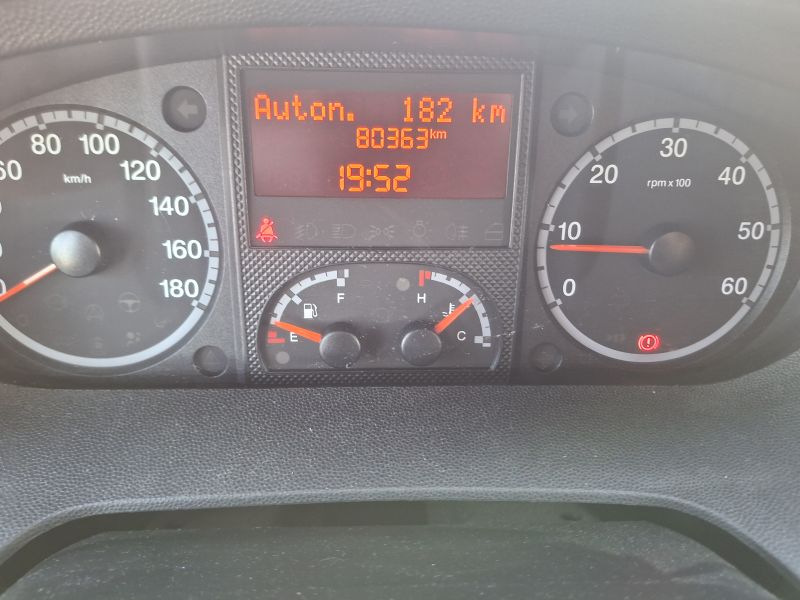 En venta Bürstner IXEO IT 734 Metálico 2012 Navarra foto 5