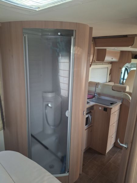 En venta Bürstner IXEO IT 734 Metálico 2012 Navarra foto 10