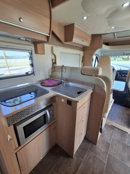 En venta Bürstner IXEO IT 734 Metálico 2012 Navarra foto 12