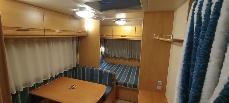 En venta Caravelair Ambiance 400, 20 aniversario  Blanco 2006 Jaén foto 6