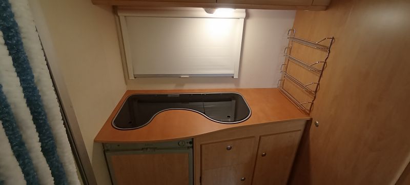 En venta Caravelair Ambiance 400, 20 aniversario  Blanco 2006 Jaén foto 13