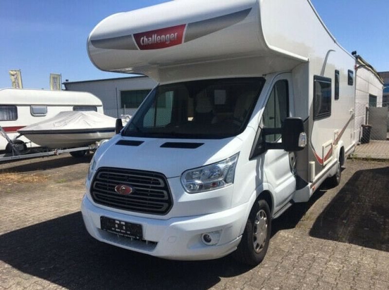 En venta Ford Wohnmobil Challenger C394 Genisis - 30.000,00 EUR Blanco 2016 Madrid foto 1