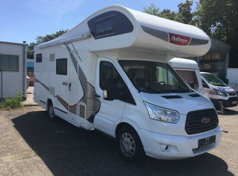 En venta Ford Wohnmobil Challenger C394 Genisis - 30.000,00 EUR Blanco 2016 Madrid foto 3