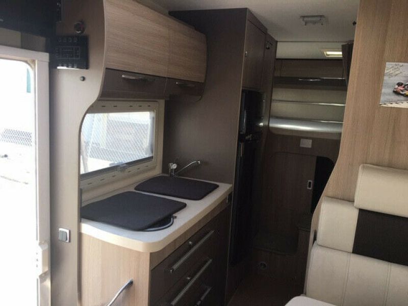 En venta Ford Wohnmobil Challenger C394 Genisis - 30.000,00 EUR Blanco 2016 Madrid foto 6