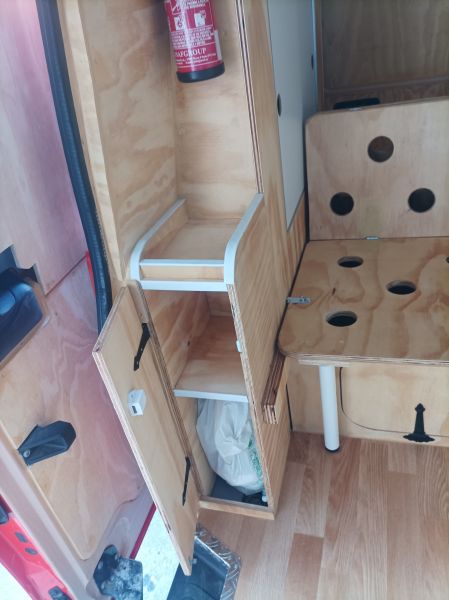 En venta Mercedes-Benz Vito Rojo 2017 Málaga foto 7