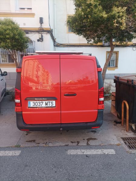 En venta Mercedes-Benz Vito Rojo 2017 Málaga foto 13