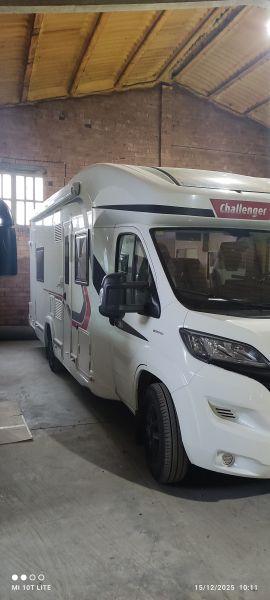 En venta Challenger 396 vip Blanco 2020 Barcelona foto 7