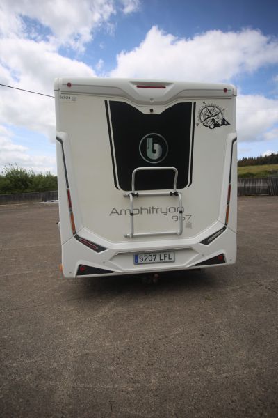 En venta Benimar AMPHITRYON 967 Blanco 2020 Lugo foto 3