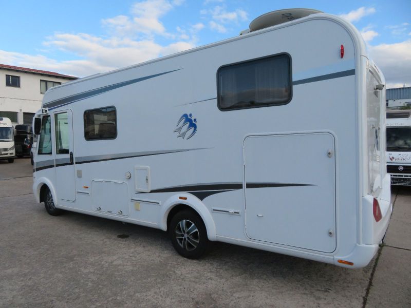 En venta Knaus Sky I 650 LEG  Blanco 2012 Madrid foto 2
