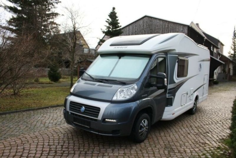 En venta Knaus Sky Wave 650 MG Gris 2015 Madrid foto 1