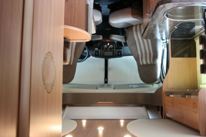 En venta Knaus Sky Wave 650 MG Gris 2015 Madrid foto 9