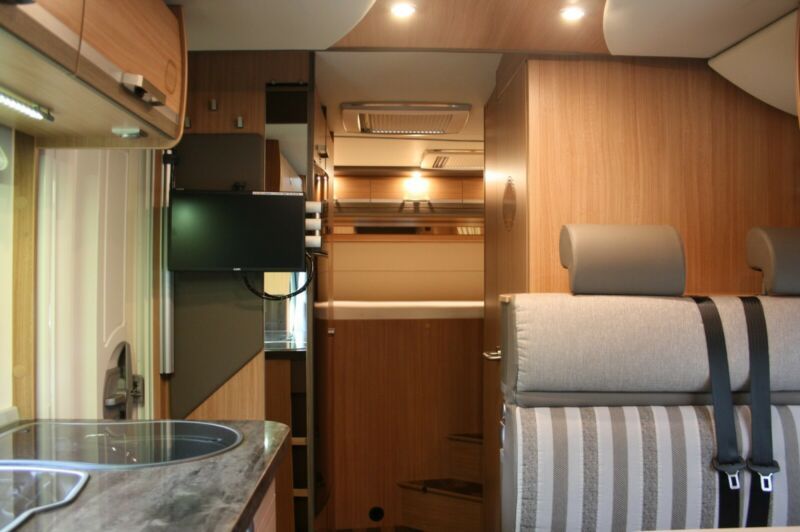 En venta Knaus Sky Wave 650 MG Gris 2015 Madrid foto 14