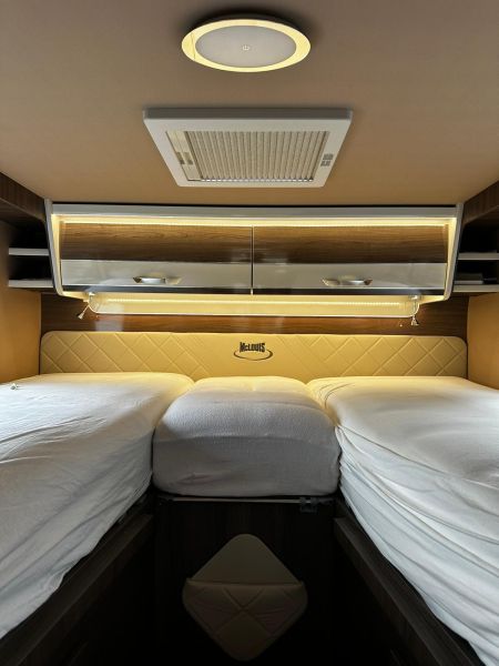 En venta McLouis KARAT 873 2.2 HDI 165 PK Dakairco Blanco 2023 Madrid foto 4