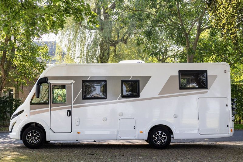 En venta McLouis KARAT 873 2.2 HDI 165 PK Dakairco Blanco 2023 Madrid foto 16