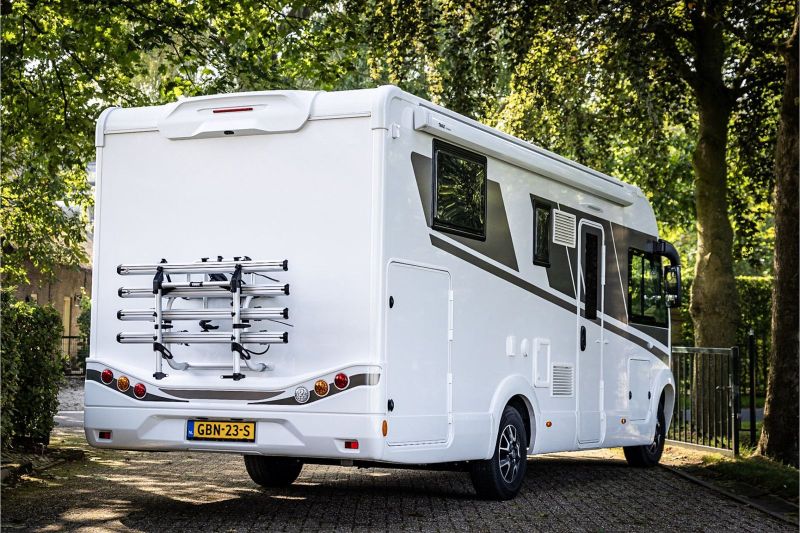 En venta McLouis KARAT 873 2.2 HDI 165 PK Dakairco Blanco 2023 Madrid foto 17